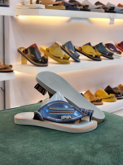 صورة زبيري وطني مطرز مديل م69